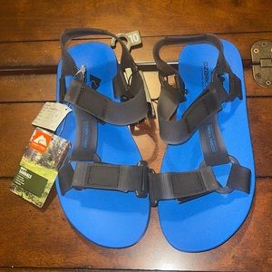 OZARK TRAIL Royal Blue Men’s Sandals NWT